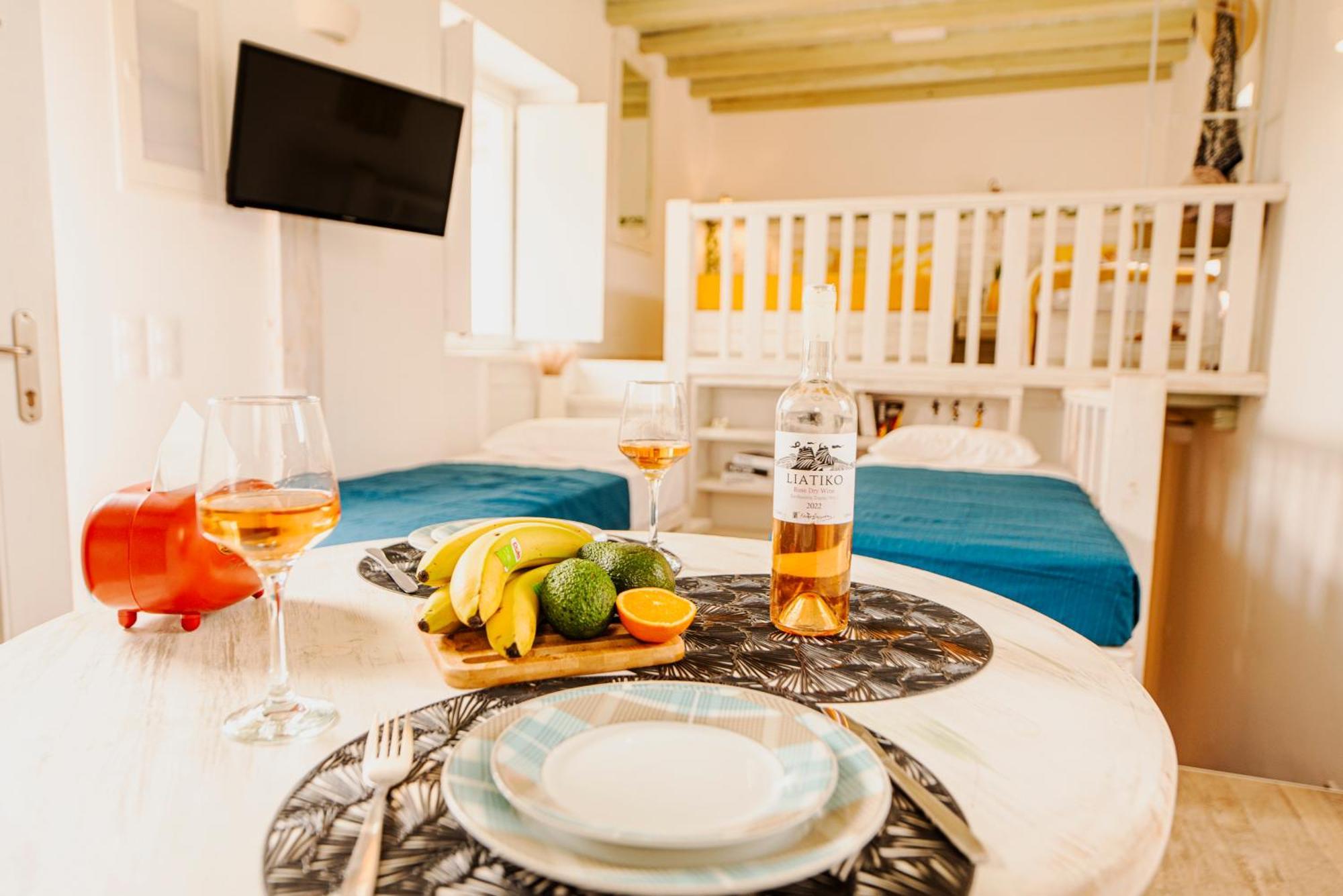 Opus * Agios Stefanos (Mykonos)