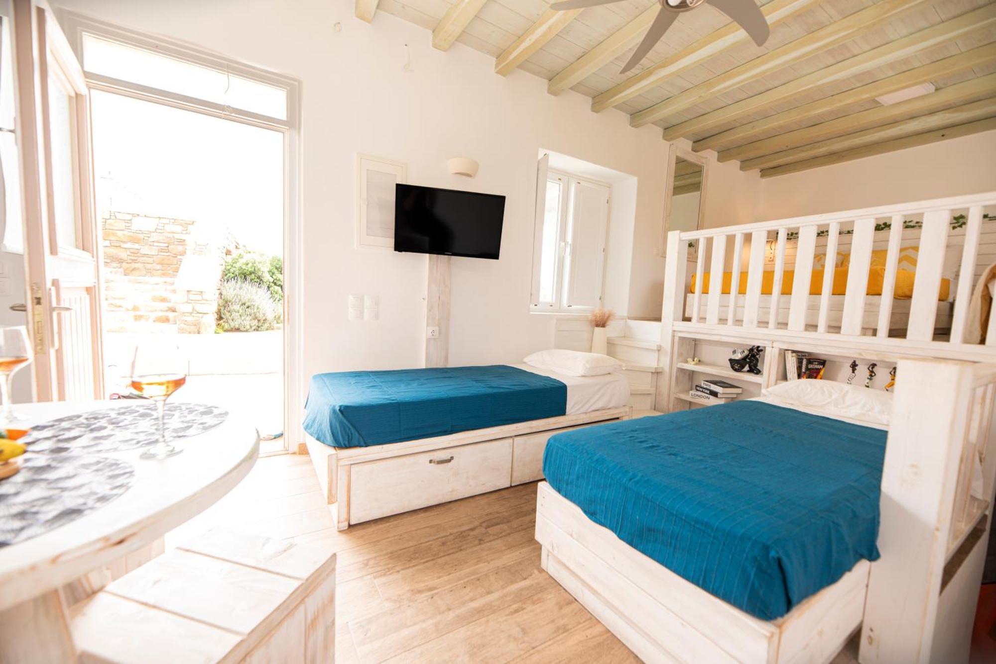 Opus * Agios Stefanos (Mykonos)